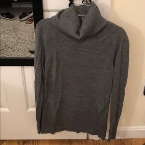 Lululemon Gray Turtle Neck